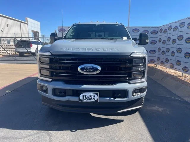 New 2026 Glacier Gray Metallic Tri-Coat Ford Platinum image 2