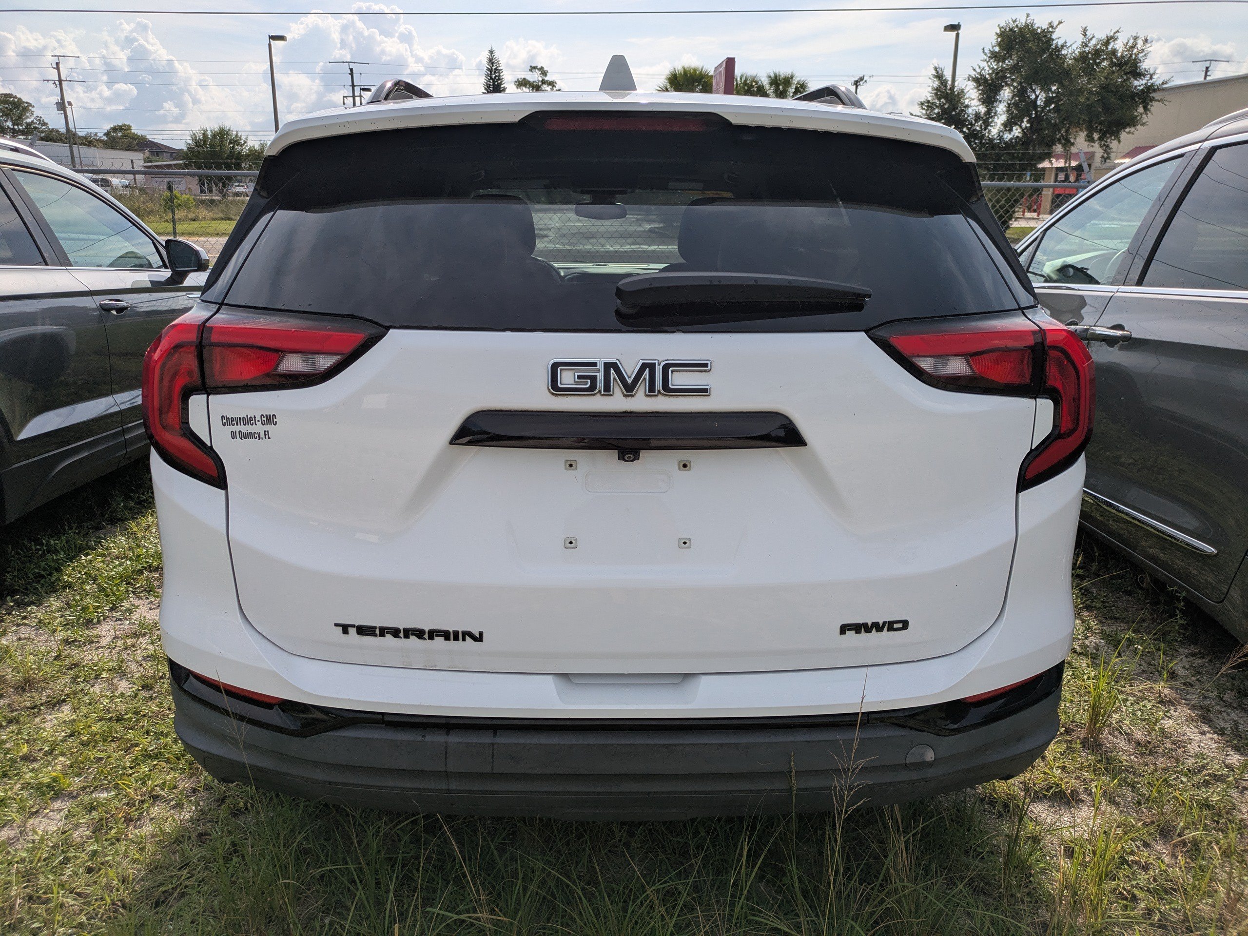 Used 2021 Summit White GMC SLT image 4