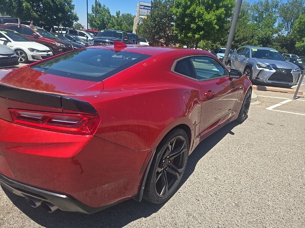 Used 2017 Red Chevrolet SS image 3