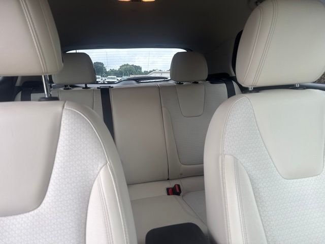 Used 2023 Gray Buick Preferred image 24