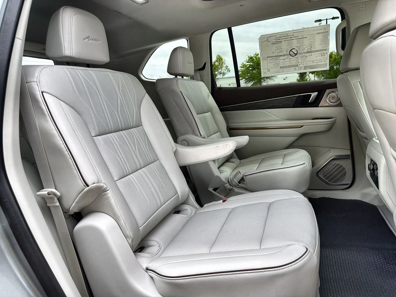 New 2026 Moonstone Gray Metallic Buick Avenir image 22