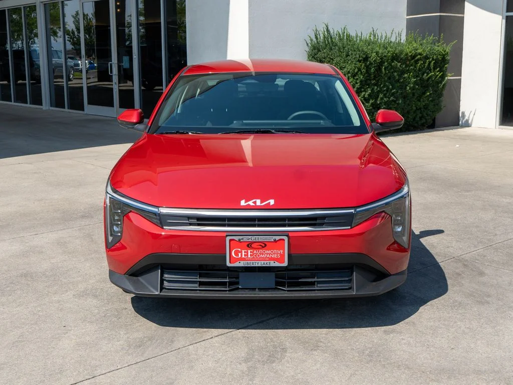 New 2026 Currant Red Kia LXS image 2