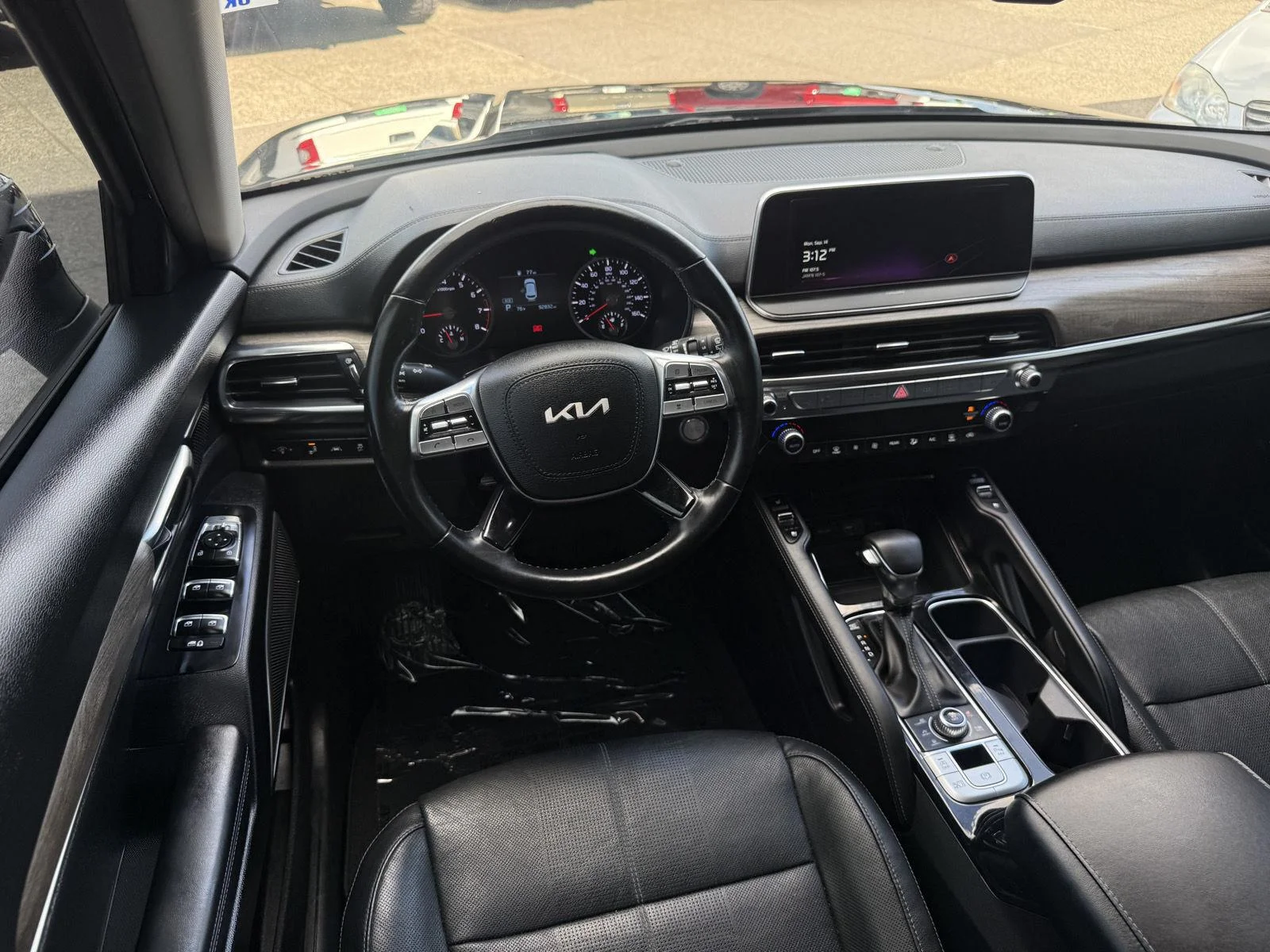 Used 2022 Ebony Black Kia EX image 16