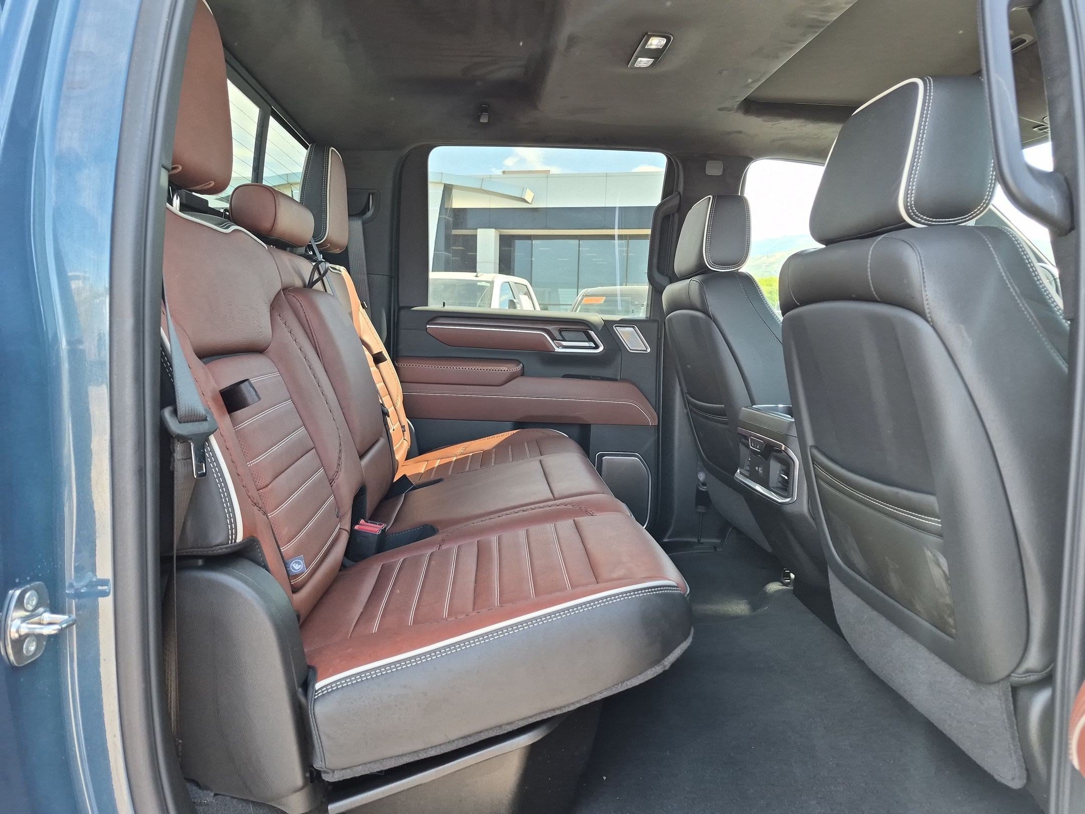 2026 GMC Sierra 3500HD Denali Ultimate - Photo 29