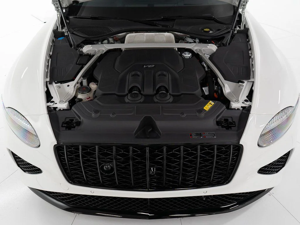 New 2026 Glacier White Bentley Azure image 43