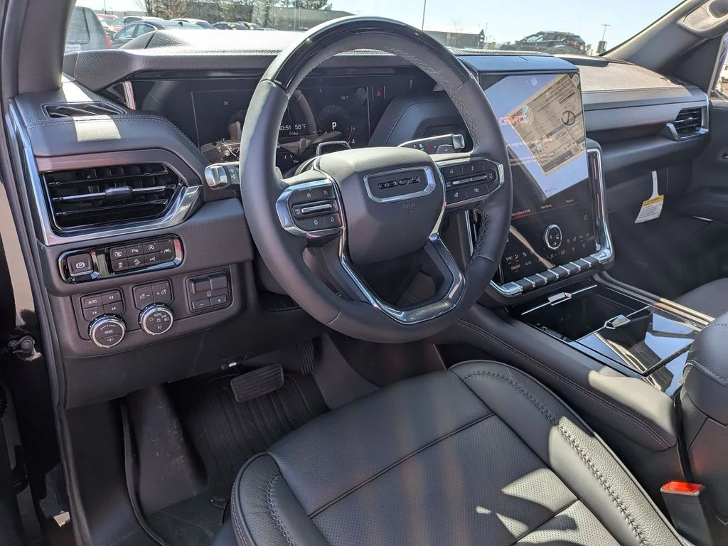 2026 GMC Yukon XL Denali - Photo 10