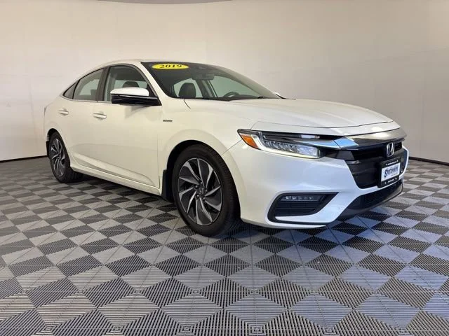 Used 2019 White Honda Touring image 34