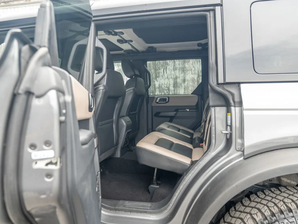 Used 2024 Gray Ford Wildtrak image 34