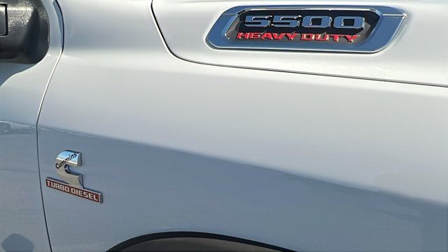 New 2026 Bright White Clear-Coat Exterior Paint RAM Tradesman image 9