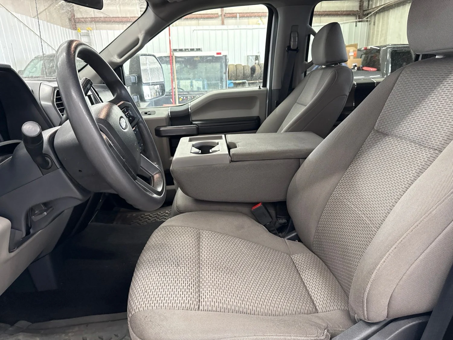 Used 2022 Oxford White Ford XLT image 12