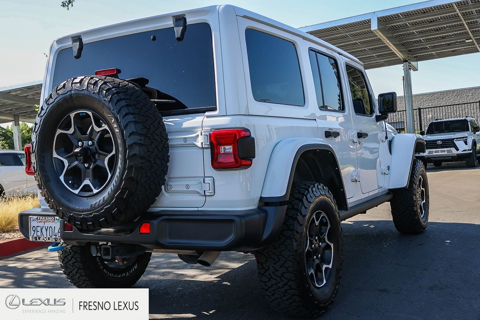Used 2021 White Jeep Unlimited Rubicon 4xe image 6