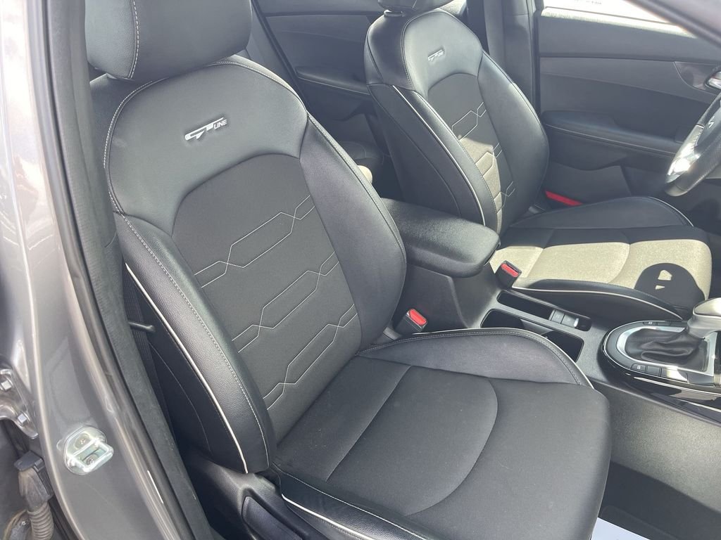 Used 2022 Gray Kia GT-Line image 28