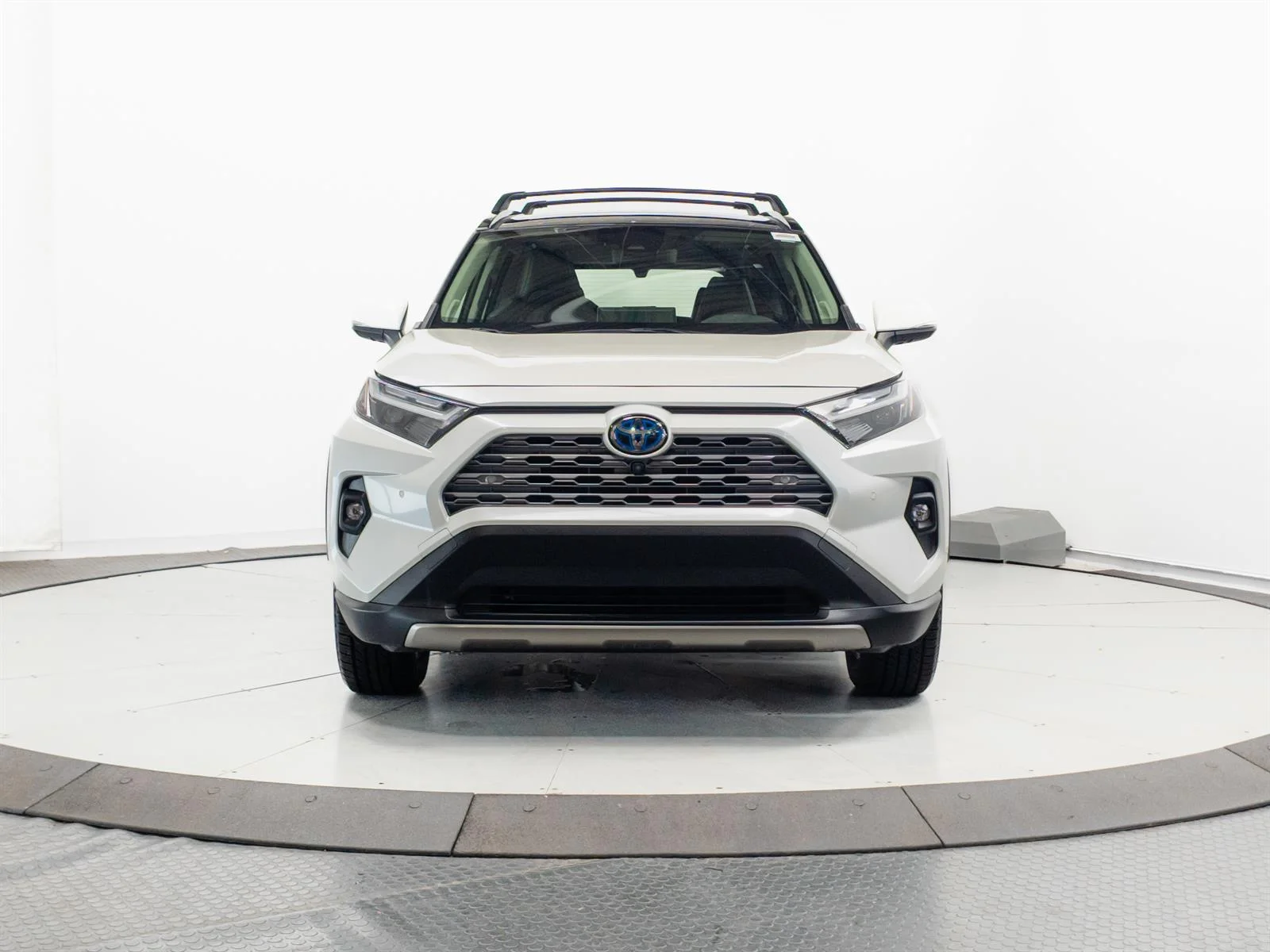 Certified Used 2022 White Toyota Limited image 2