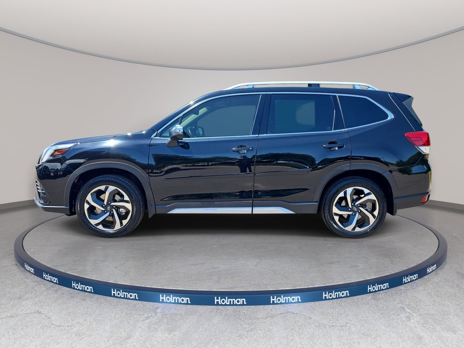 Used 2023 Black Subaru Touring image 9