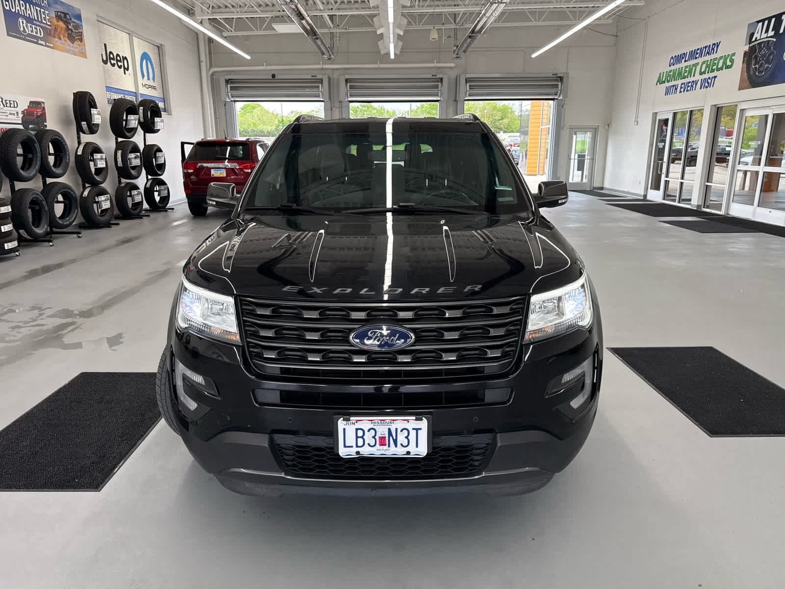 Used 2017 Ford Explorer XLT with VIN 1FM5K8D87HGE23476 for sale in Kansas City