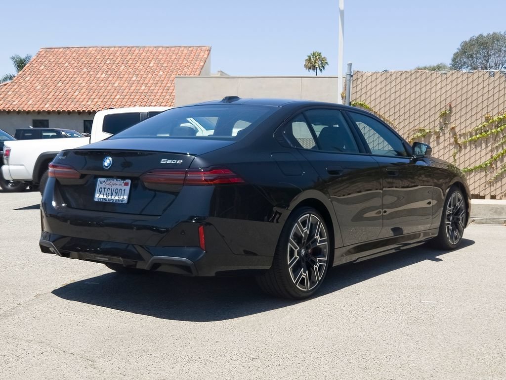 Used 2026 Black Sapphire Metallic BMW 550e xDrive image 26