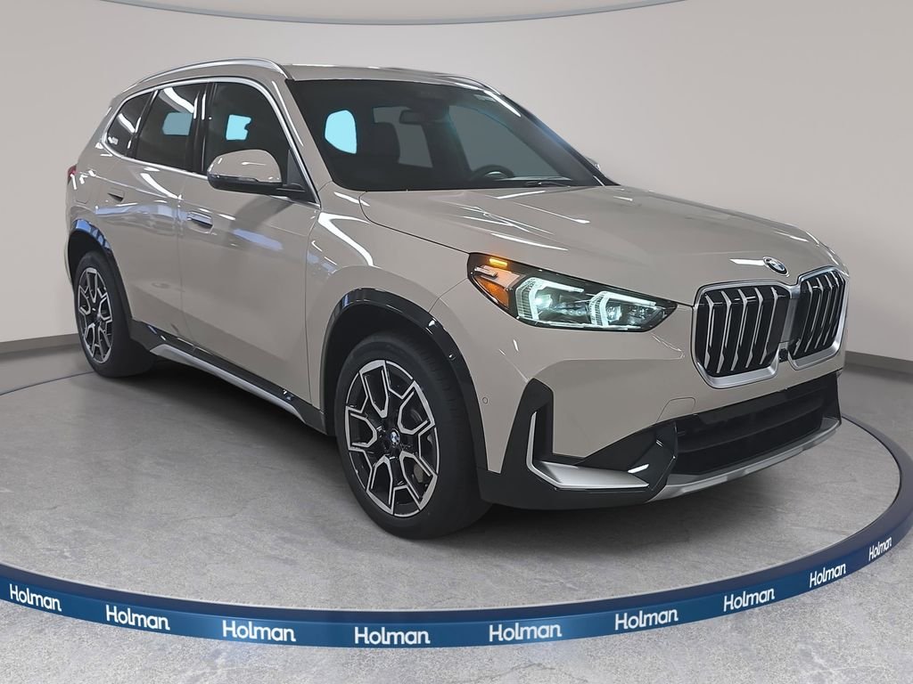 New 2026 Dune Grey Metallic BMW xDrive28i image 3
