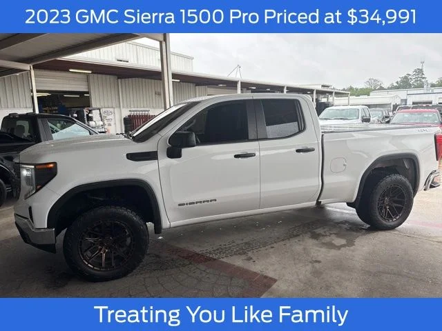 2023 GMC Sierra 4WD Double Cab Standard Box Pro's photo
