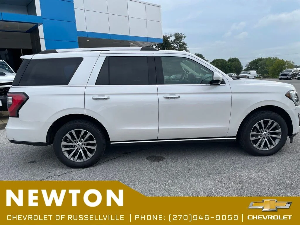 Used 2018 White Ford Limited image 20