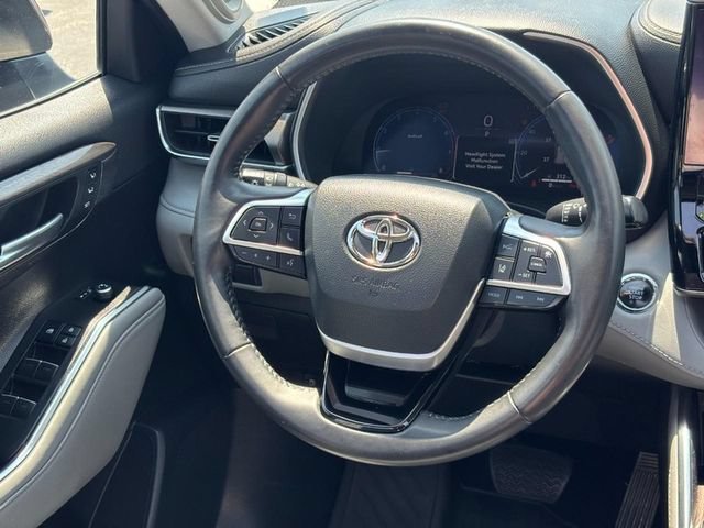 Used 2023 Gray Toyota Limited image 15