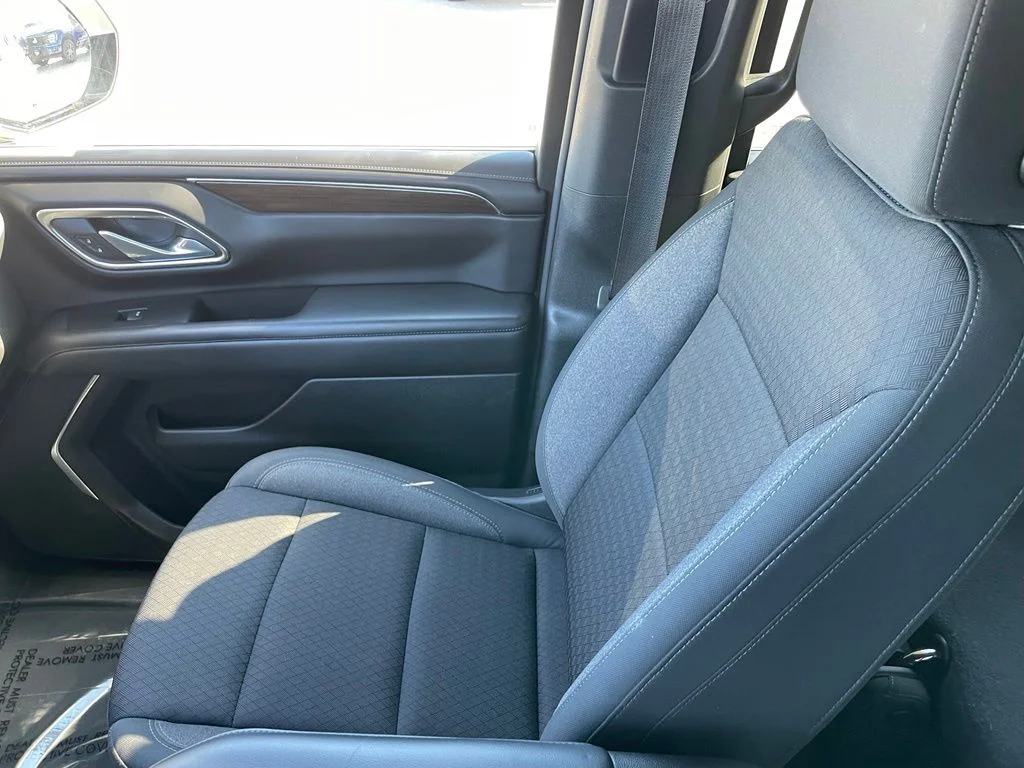 Used 2024 White GMC SLE image 20