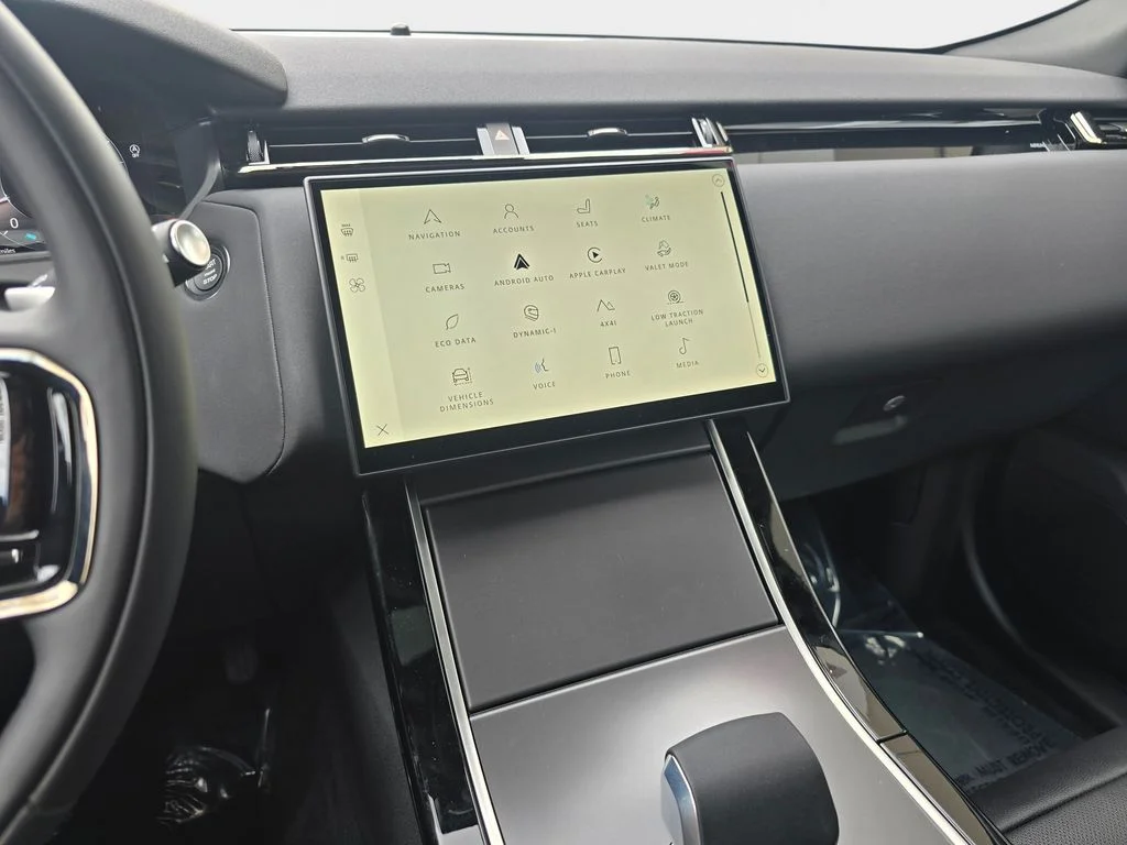 New 2026 Santorini Black LAND ROVER S image 20