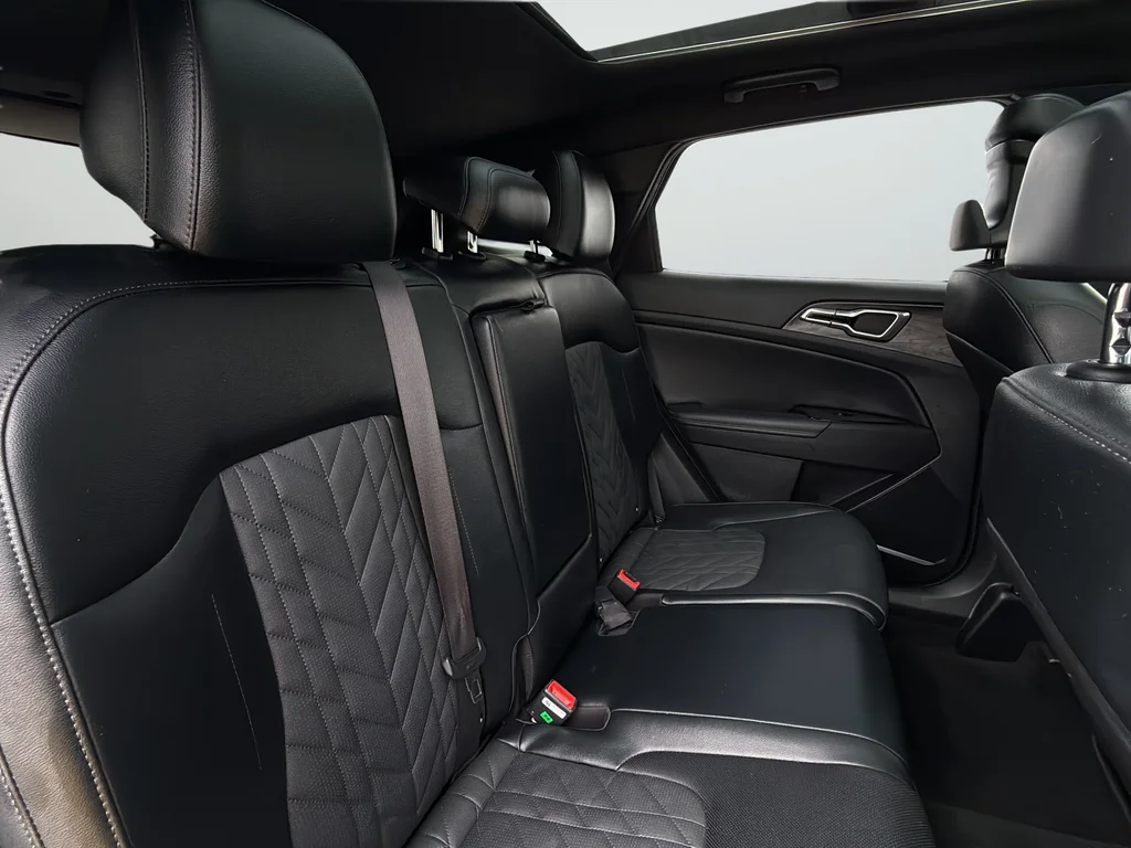 Used 2023 Black Kia X-Line image 12