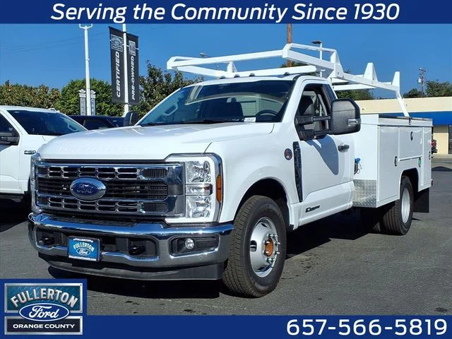 2024 Ford Chassis Cab XLT