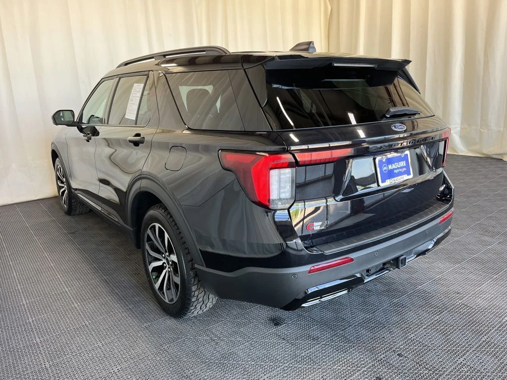 Used 2025 Black Ford ST-Line image 26