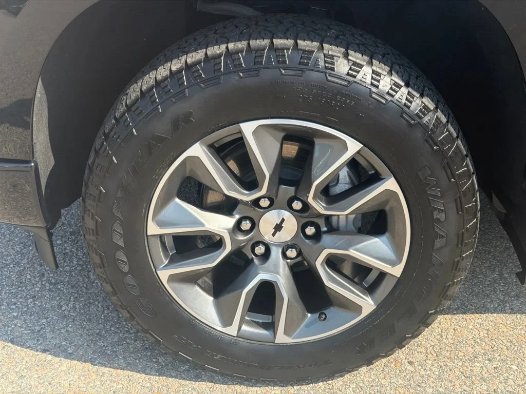 2023 Chevrolet Silverado 1500 RST - Photo 10
