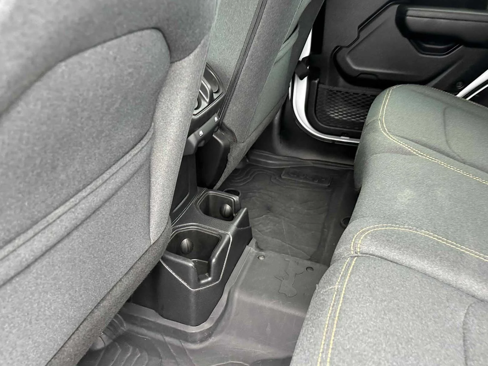 2025 Jeep Wrangler 4-Door Willys - Photo 12