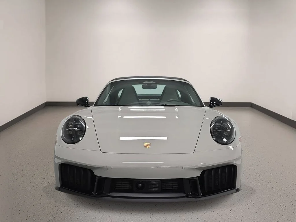 2026 Porsche 911 GTS - Photo 9