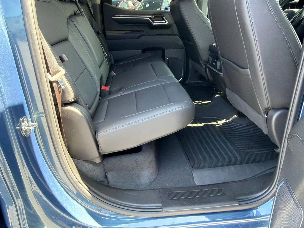 Used 2024 Blue Chevrolet LTZ image 15