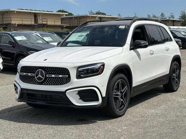 New 2026 Polar White Mercedes-Benz GLB 250 image 7