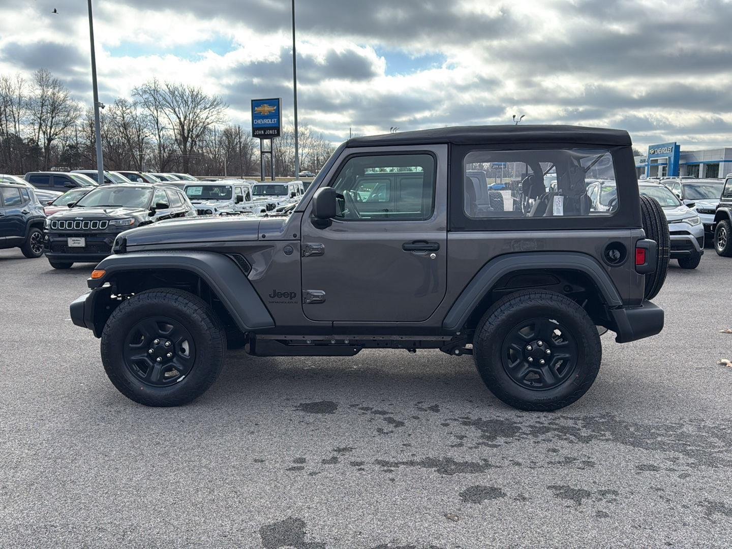 New 2026 Granite Crystal Metallic Clearcoat Jeep Sport image 3
