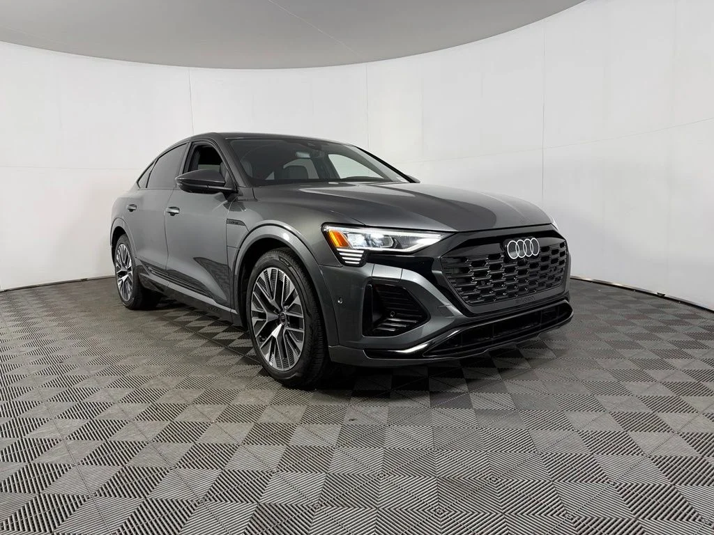 Used 2024 Gray Audi Premium Plus image 5