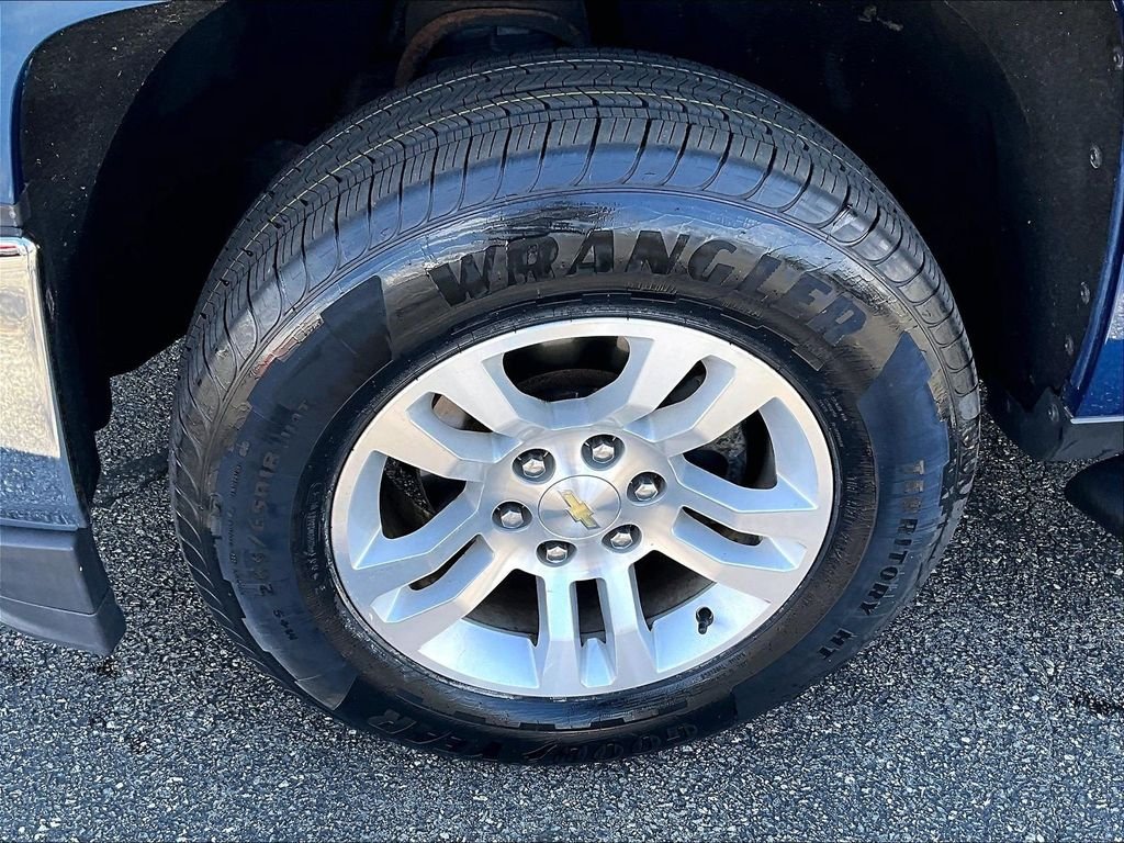 Used 2019 Blue Chevrolet LT image 7