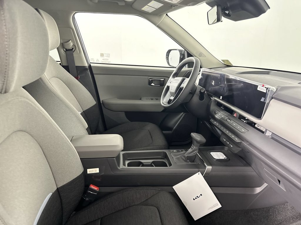 New 2027 Pale Gray Kia S image 12