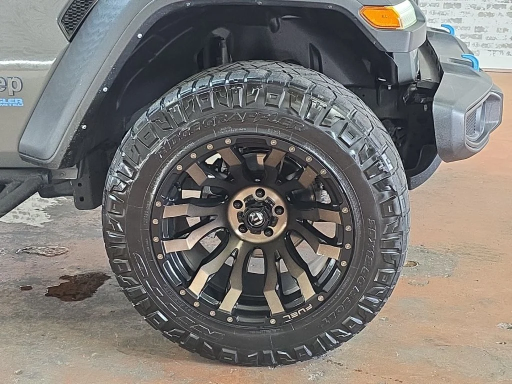 Used 2022 Sting-Gray Clearcoat Jeep Unlimited Rubicon 4xe image 7