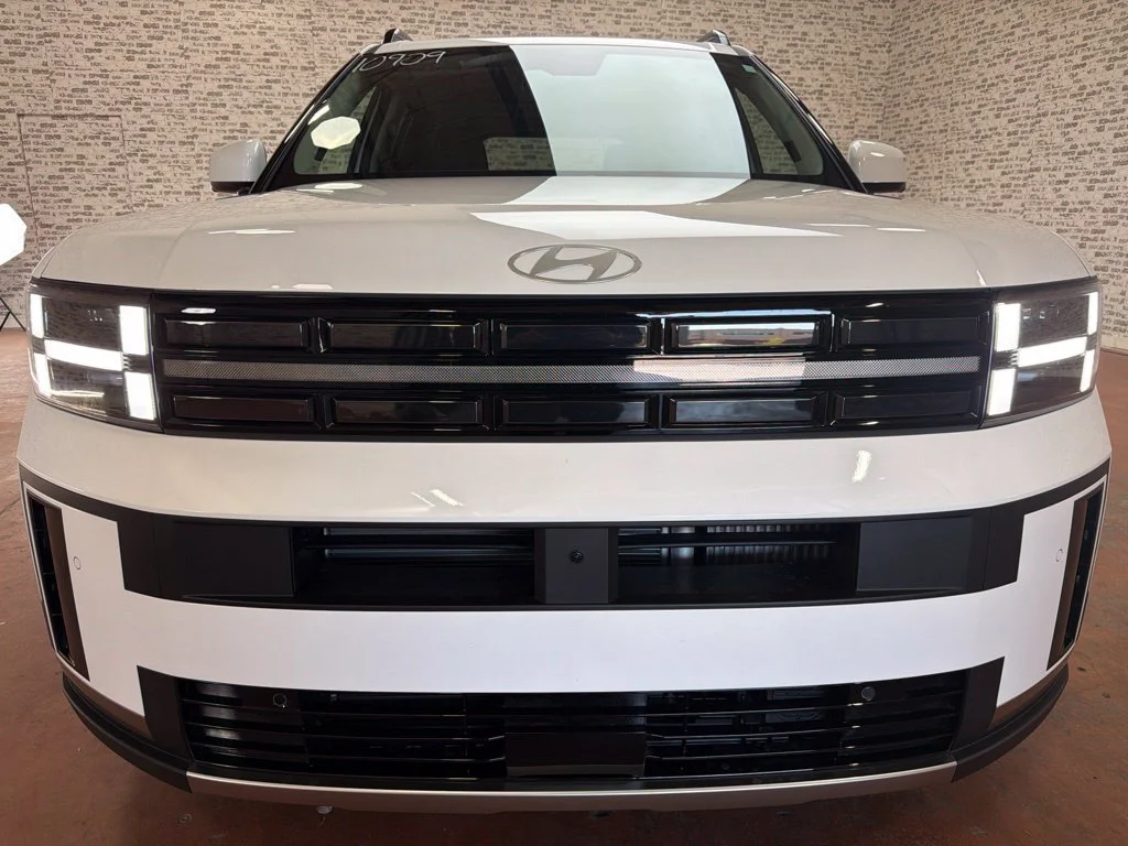 New 2027 Serenity White Hyundai Limited image 2