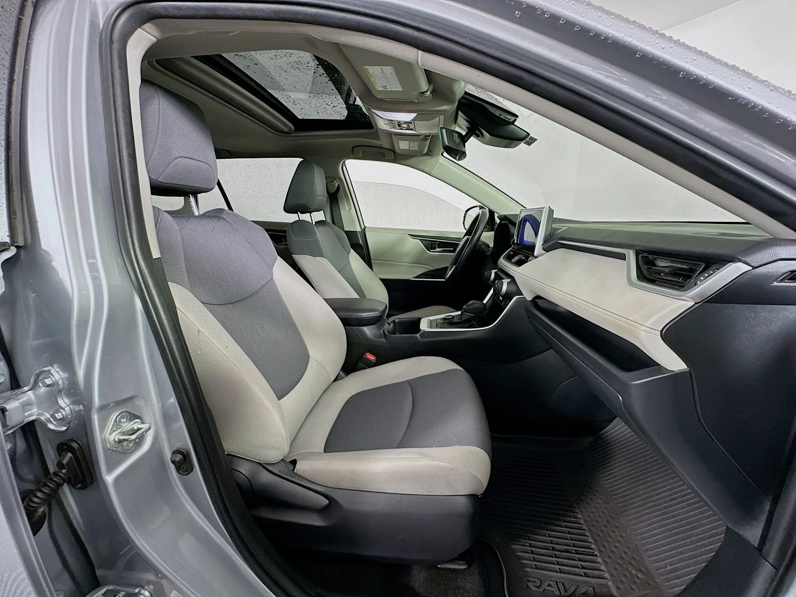 Used 2023 Silver Toyota XLE image 29