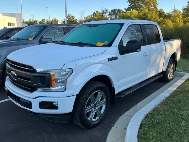 Used 2019 Oxford White Ford XLT image 3