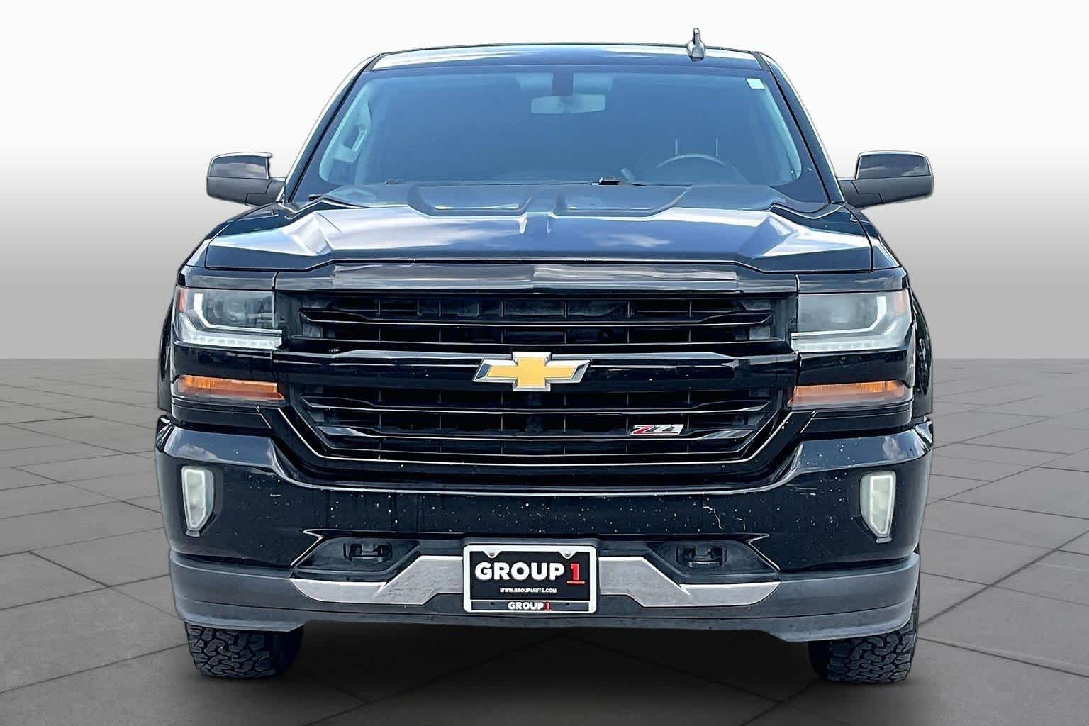 Used 2018 Black Chevrolet LT image 4