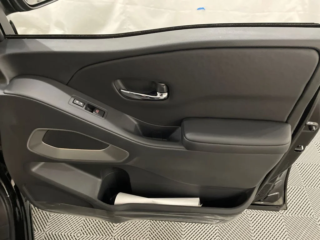 New 2026 Super Black Nissan Crew Cab SV image 23