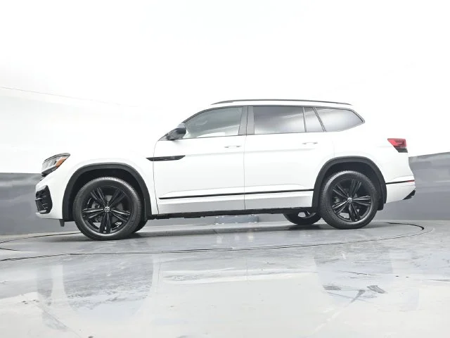 Used 2023 White Volkswagen 3.6L V6 SEL R-Line image 38