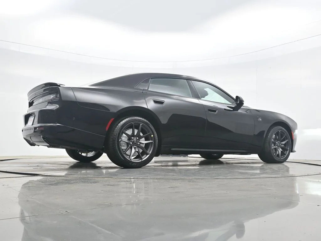New 2026 Diamond Black Crystal Pearlcoat Dodge Scat Pack image 37