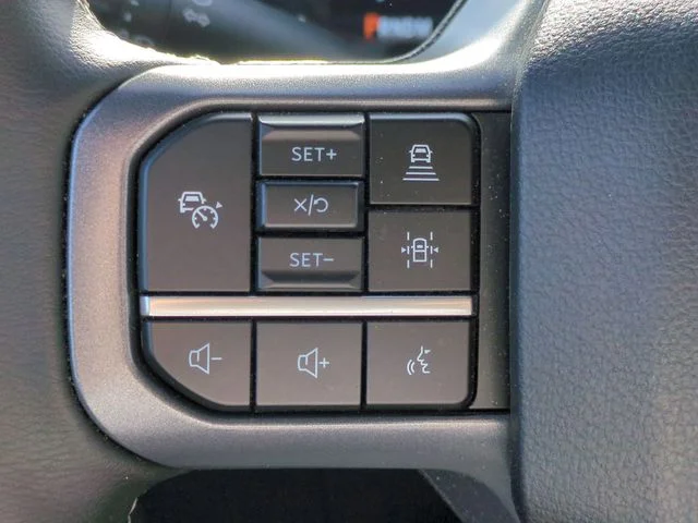 Used 2025 Gray Ford XLT image 16