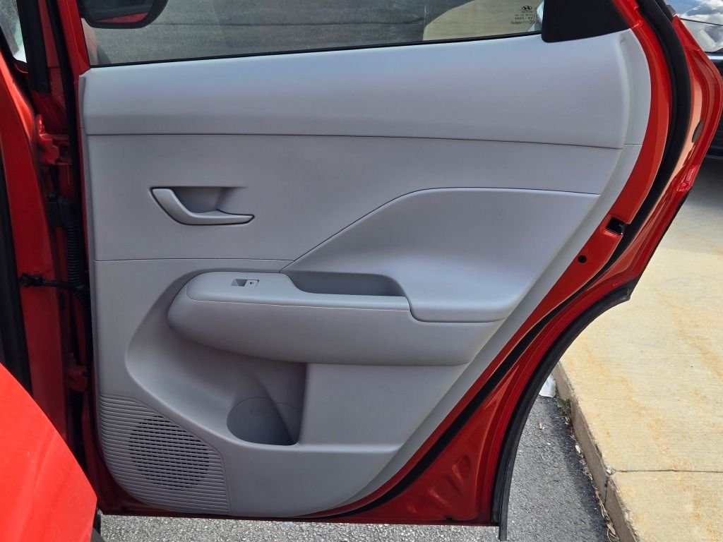 Used 2025 Orange Pearl Hyundai SEL image 9