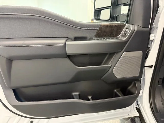 New 2026 Oxford White Ford F-250® Lariat® image 12