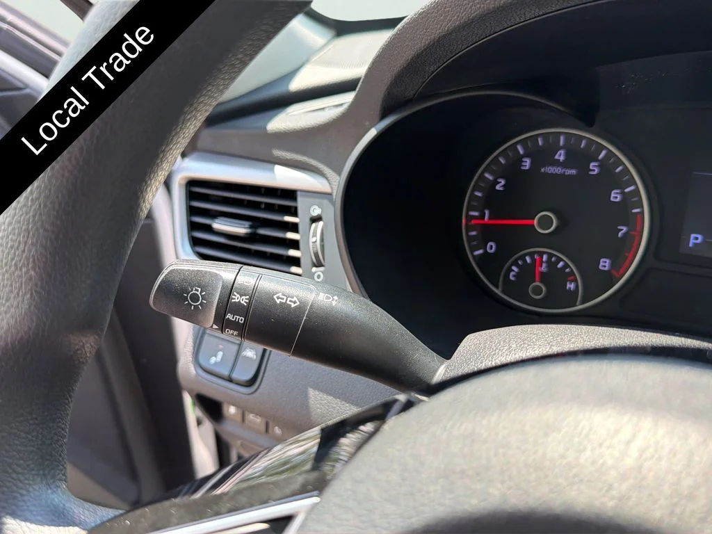 Used 2019 Snow White Pearl Kia LX image 30